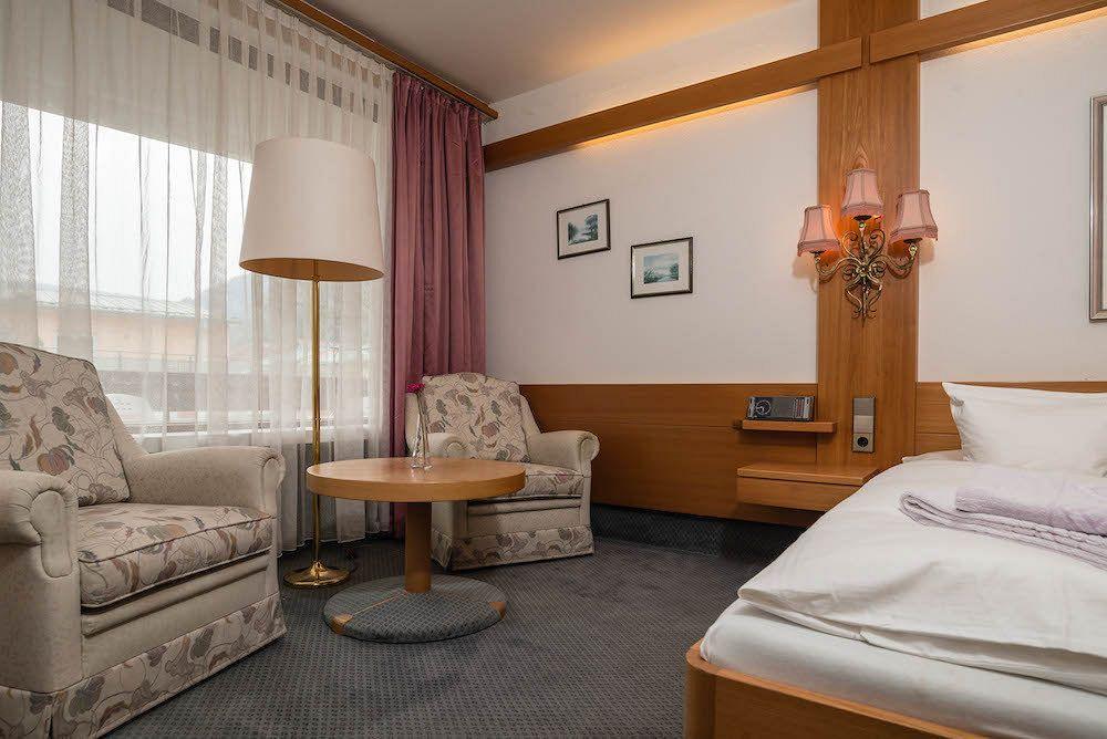 Kronen Hotel バート・リーベンツェル エクステリア 写真