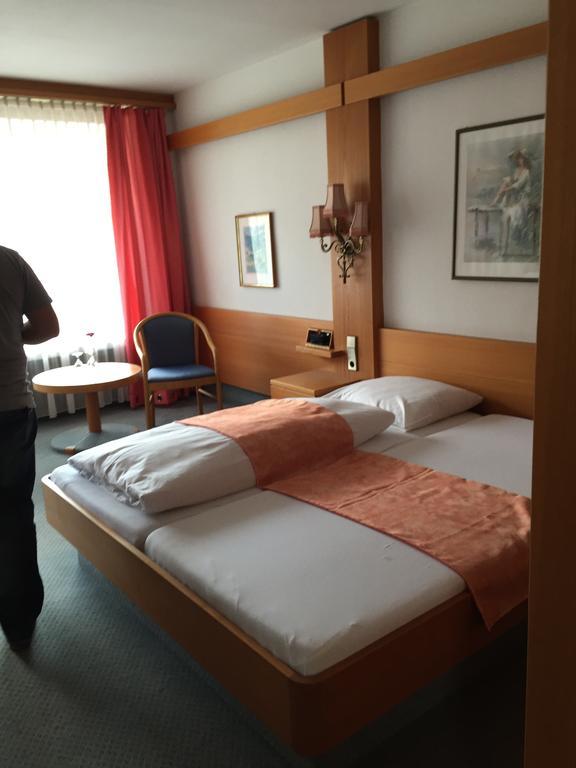 Kronen Hotel バート・リーベンツェル エクステリア 写真